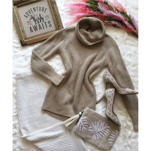 Abercrombie & Fitch Cabin & Camel Heritage Turtleneck Knit